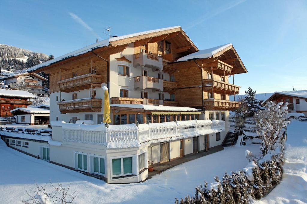 Landhotel Lechner Kirchberg in Tirol Eksteriør bilde