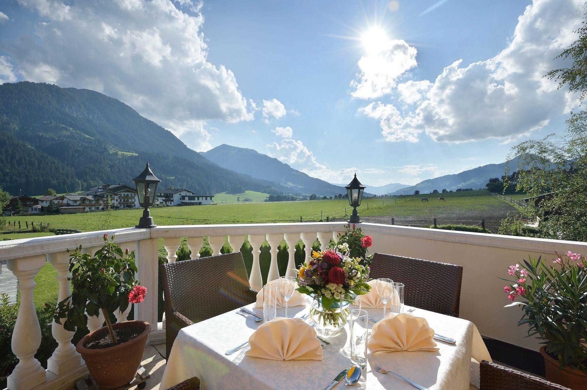 Landhotel Lechner Kirchberg in Tirol Eksteriør bilde